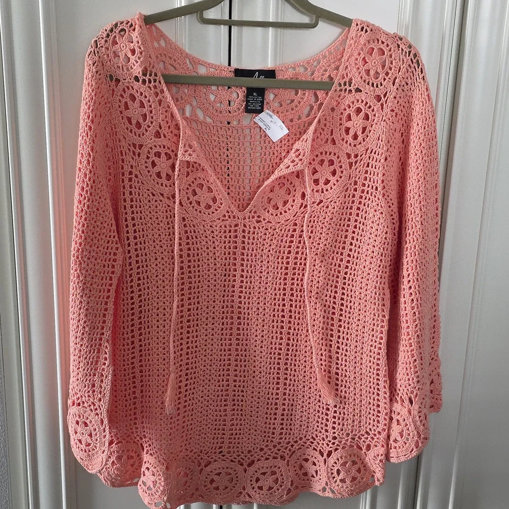 NWT ALLEGRA | Crochet Top L/XL - Picture 3 of 7